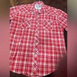 Wrangler Men's Red and White Plaid Button Down Shirt